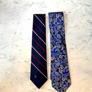 2 Men’s Ties Halston And Dockers Tie